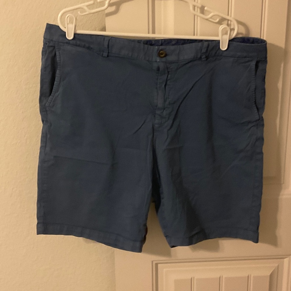 Tommy Bahama Men's Blue Flat Front Shorts